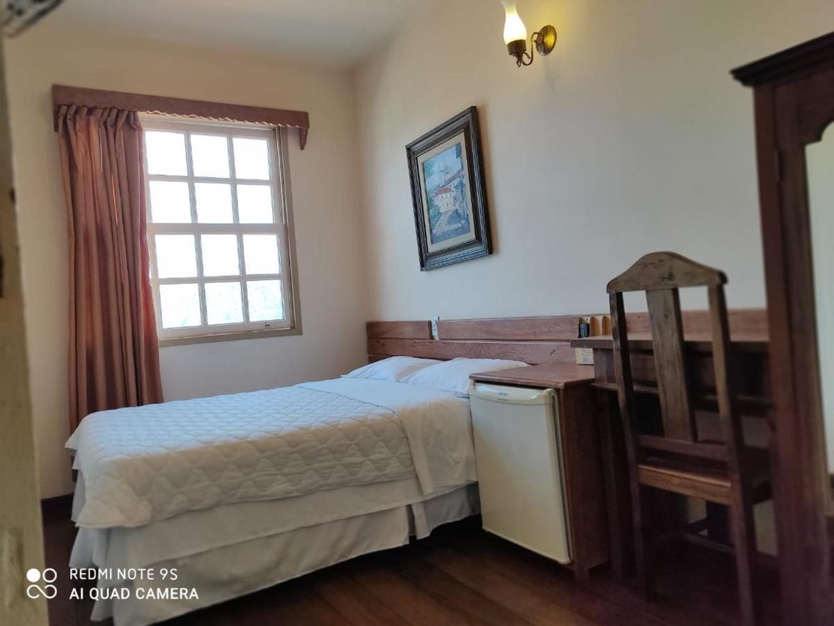 Pousada Geraes โอว์โรเปรโต ภายนอก รูปภาพ